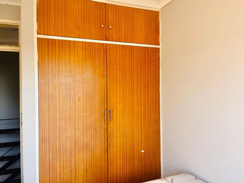 Apartment For Sale in Evander - Photo 8