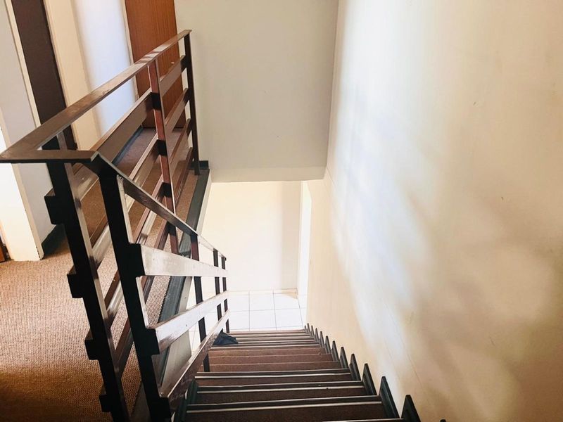Apartment For Sale in Evander - Photo 3