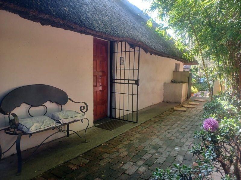 House For Sale in Olivedale - Photo 3