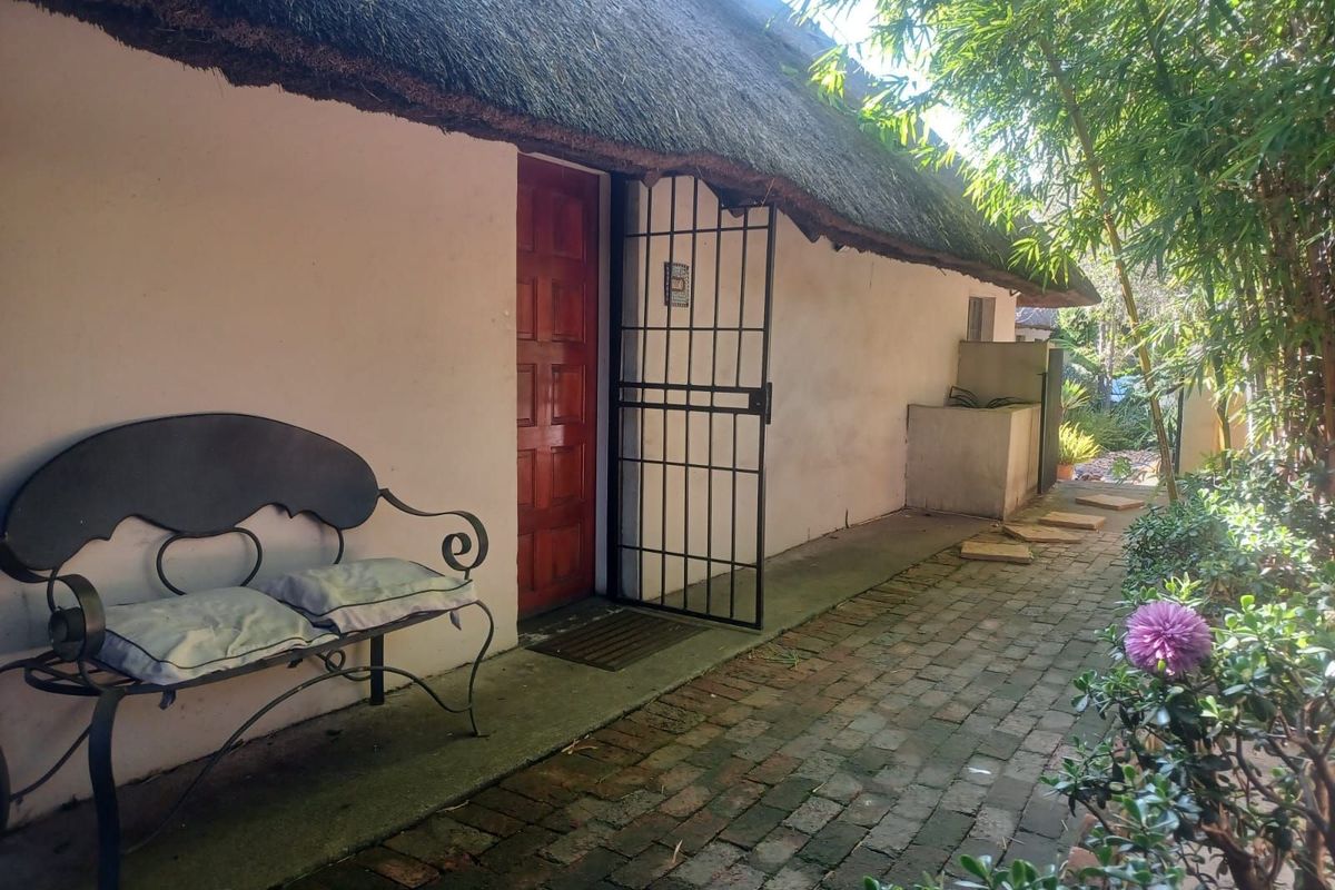 House For Sale in Olivedale - Photo 3