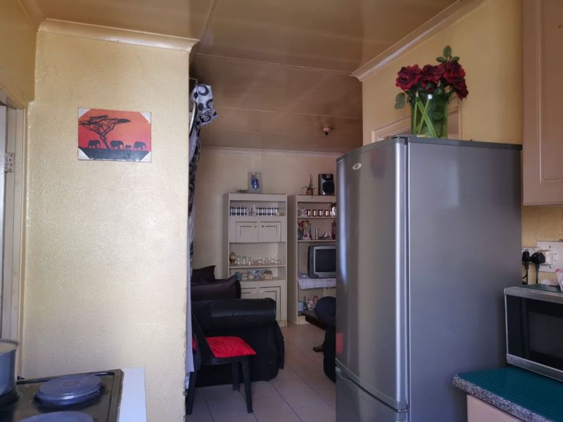 House For Sale in Soshanguve Ext - Photo 5