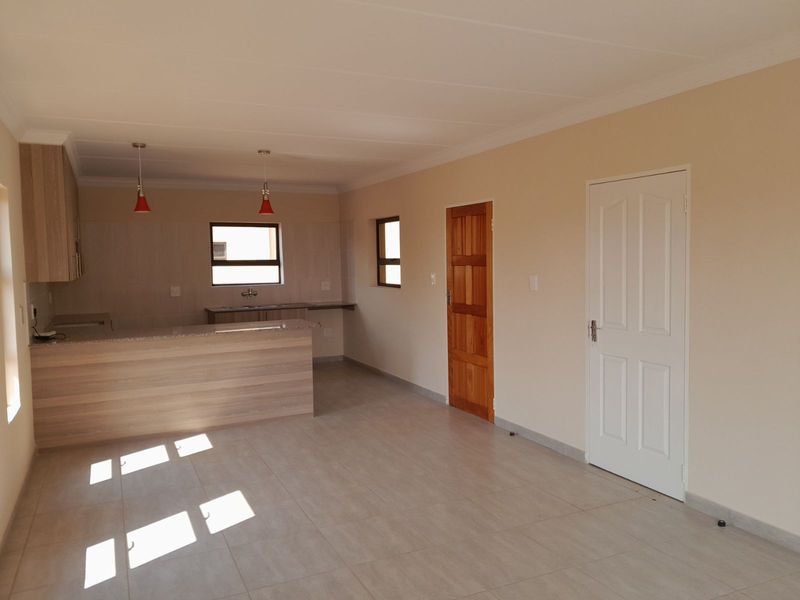 Townhouse For Sale in Amandasig - Photo 2