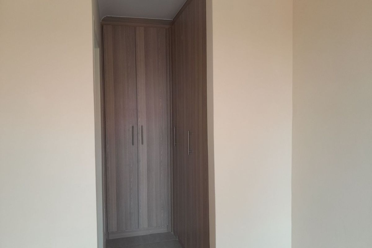 Townhouse For Sale in Amandasig - Photo 4