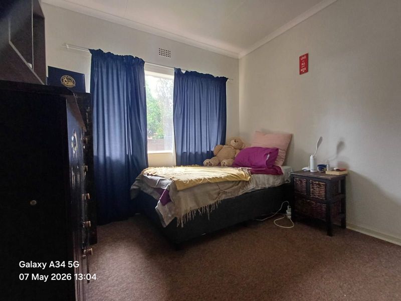 House For Sale in Stilfontein Ext 4 - Photo 6