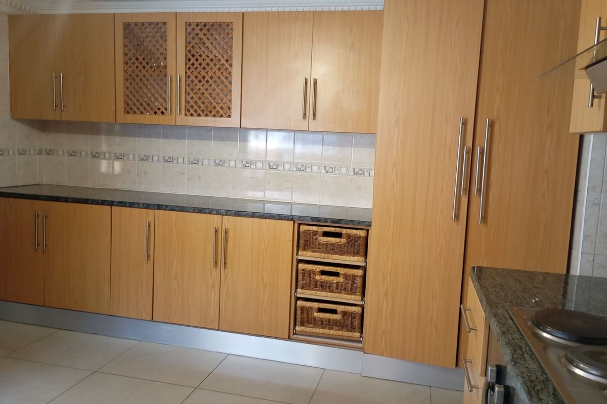 House For Sale in Soshanguve LL - Photo 3