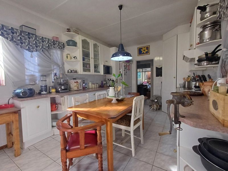 House For Sale in La Hoff - Photo 9