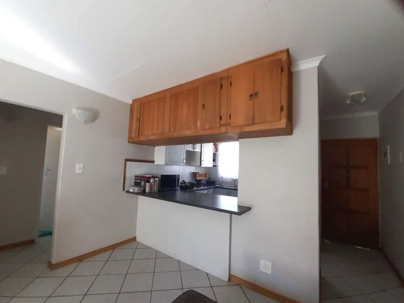 Apartment For Sale in Die Hoewes - Photo 9