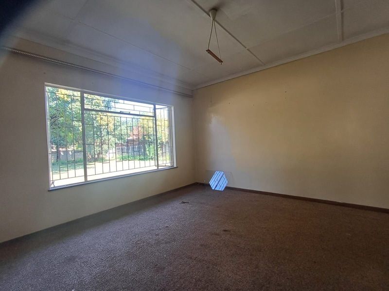 House For Sale in Lourenspark - Photo 10