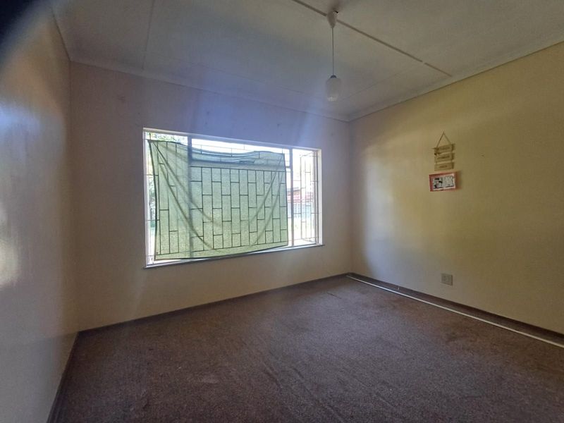 House For Sale in Lourenspark - Photo 9