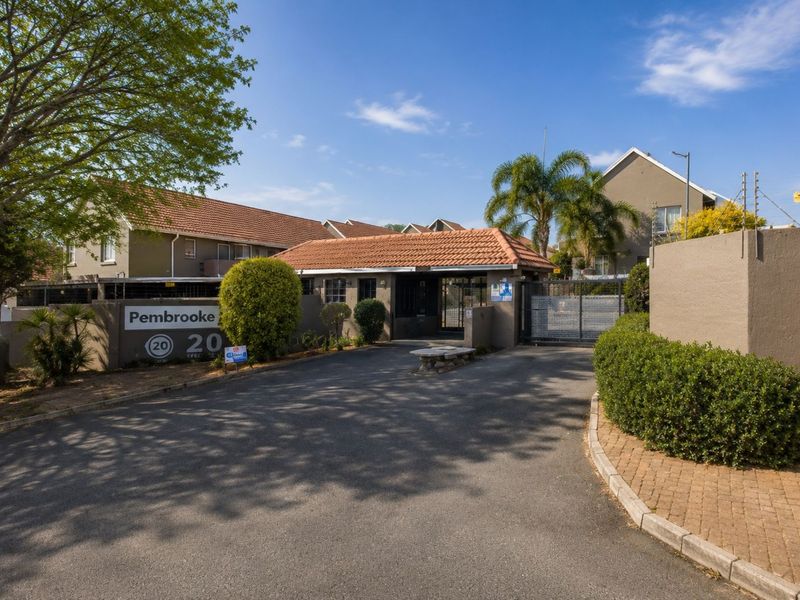 House For Sale in Radiokop - Photo 10