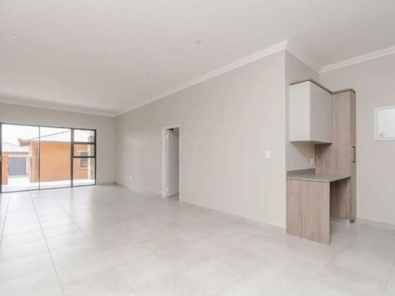 House For Sale in Six Fountains Residential Estate - Photo 9