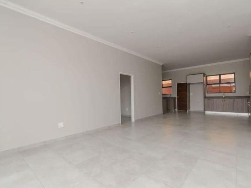 House For Sale in Six Fountains Residential Estate - Photo 7