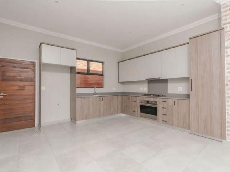 House For Sale in Six Fountains Residential Estate - Photo 4