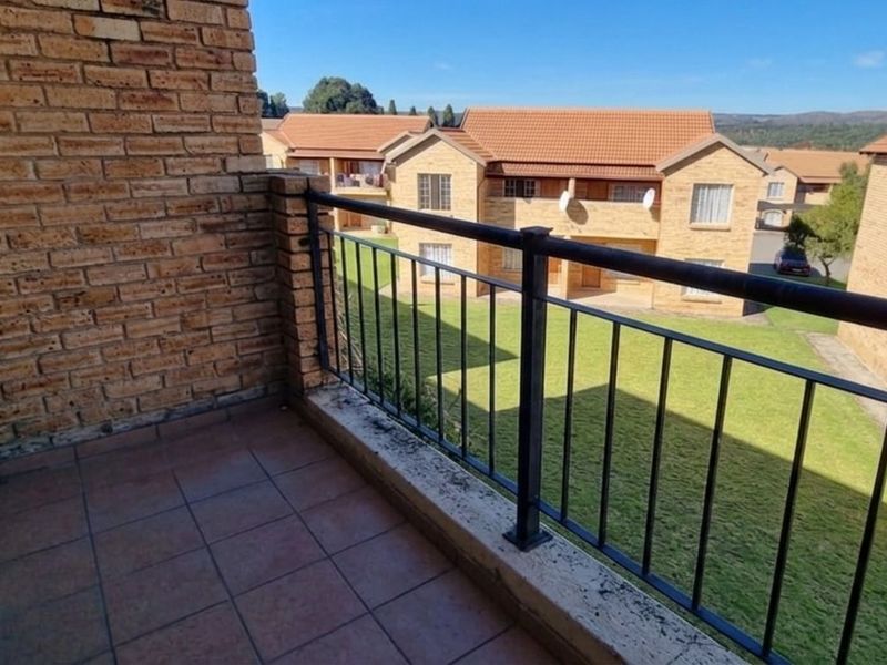 Apartment For Sale in Honeypark - Photo 9