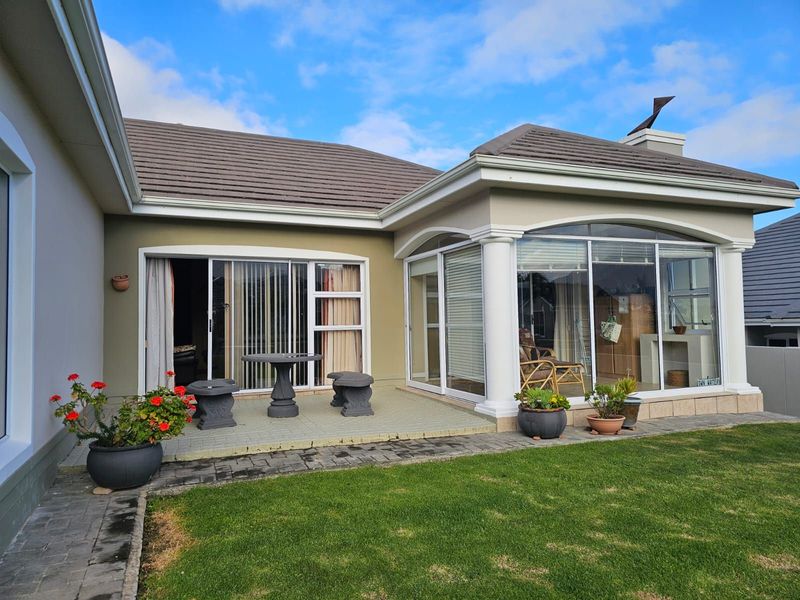 House For Sale in Kingswood Golf Estate - Photo 1