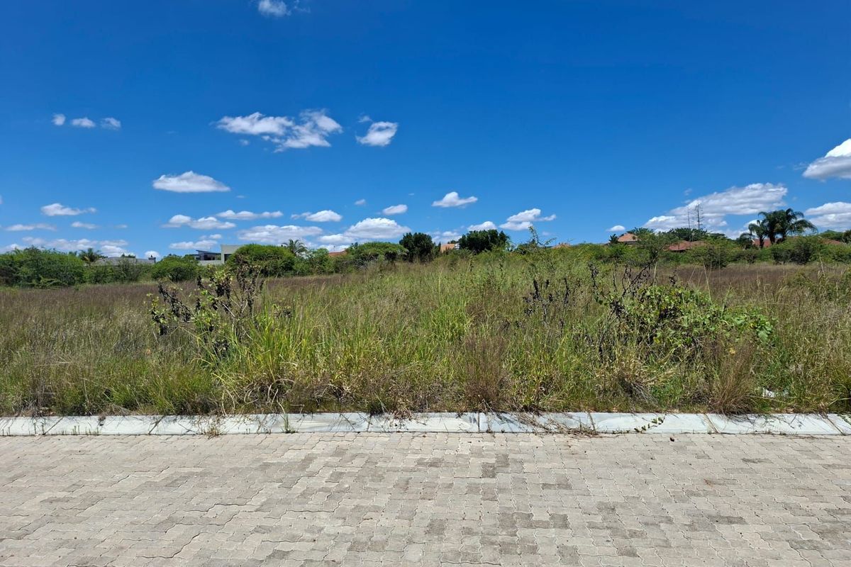 Commercial For Sale in Bendor - Photo 3