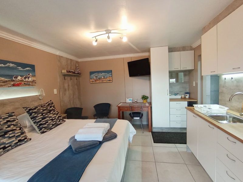 House For Sale in Herolds Bay - Photo 6