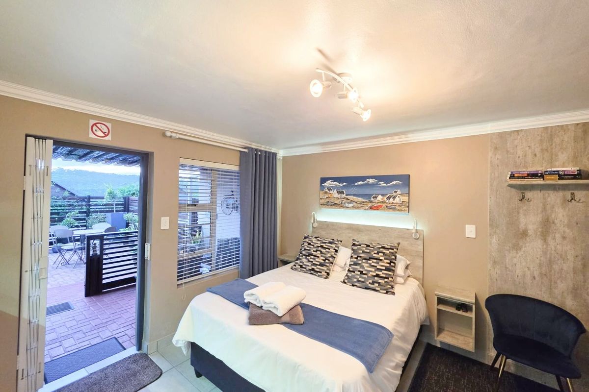 House For Sale in Herolds Bay - Photo 4