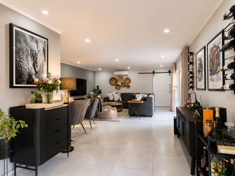 House For Sale in Sundowner - Photo 4