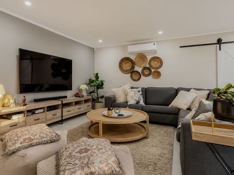 House For Sale in Sundowner - Photo 7