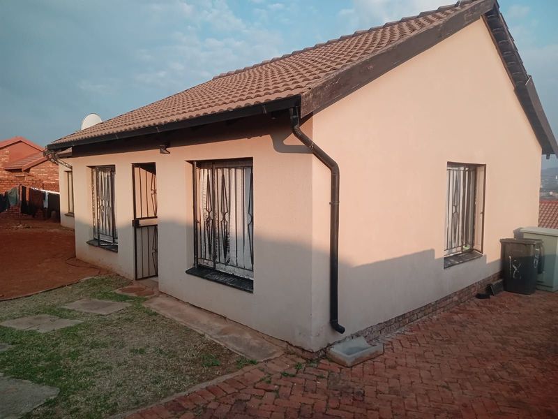 House For Sale in Philip Nel Park - Photo 1