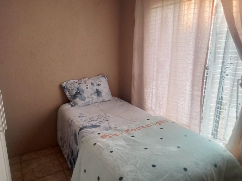 House For Sale in Philip Nel Park - Photo 5