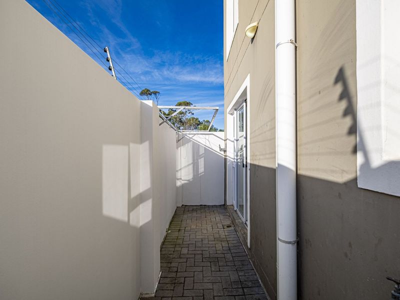 House For Sale in Parsonsvlei - Photo 9