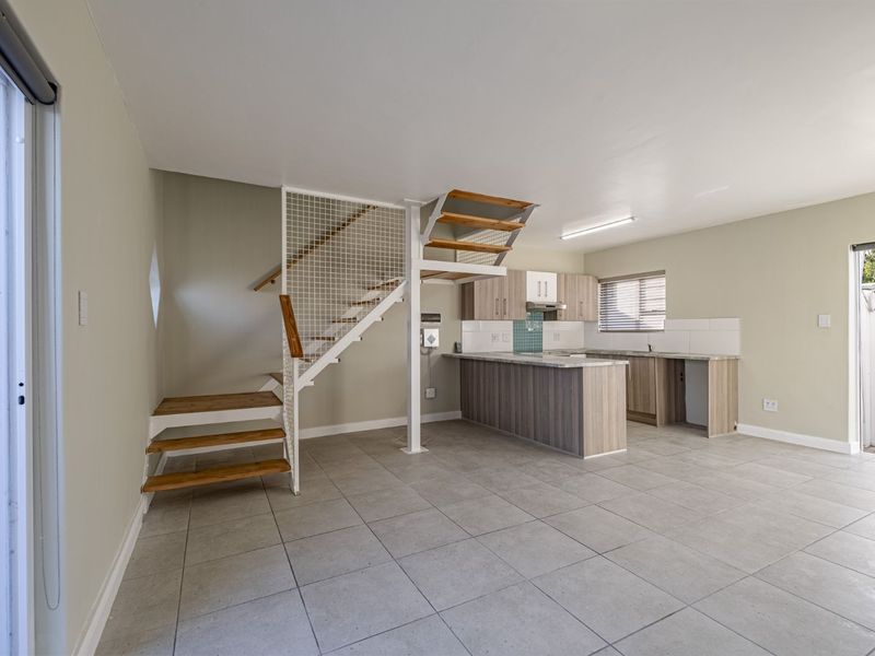 House For Sale in Parsonsvlei - Photo 4