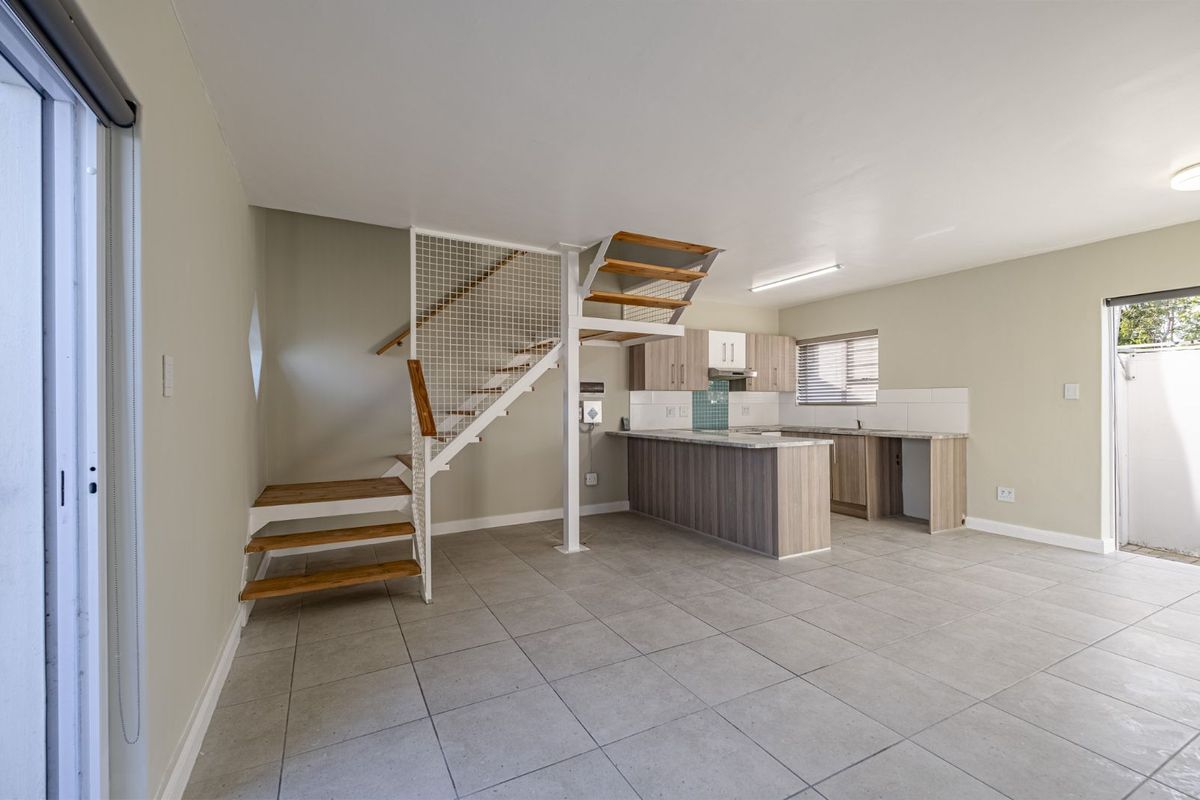 House For Sale in Parsonsvlei - Photo 4