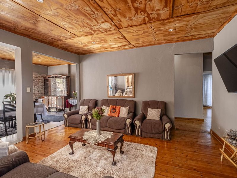 House For Sale in Gqeberha Central - Photo 3