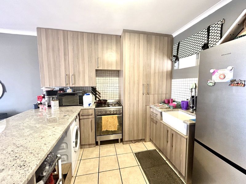 Apartment To Rent in Paramount Estate - Photo 6