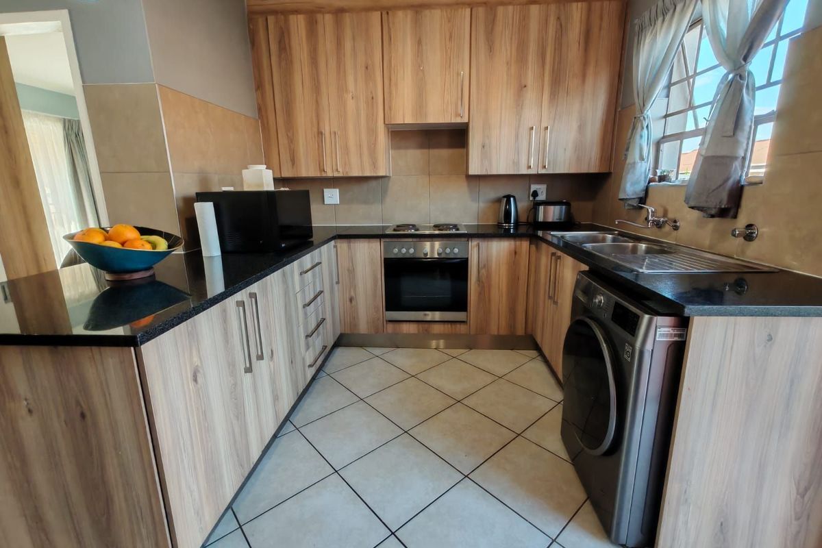 Townhouse To Rent in Monavoni - Photo 5