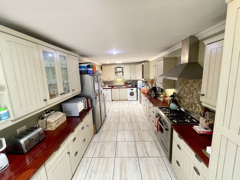 House For Sale in Secunda Central - Photo 10