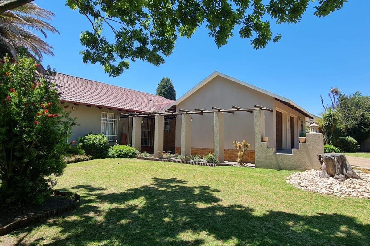 House For Sale in Secunda Central - Photo 4