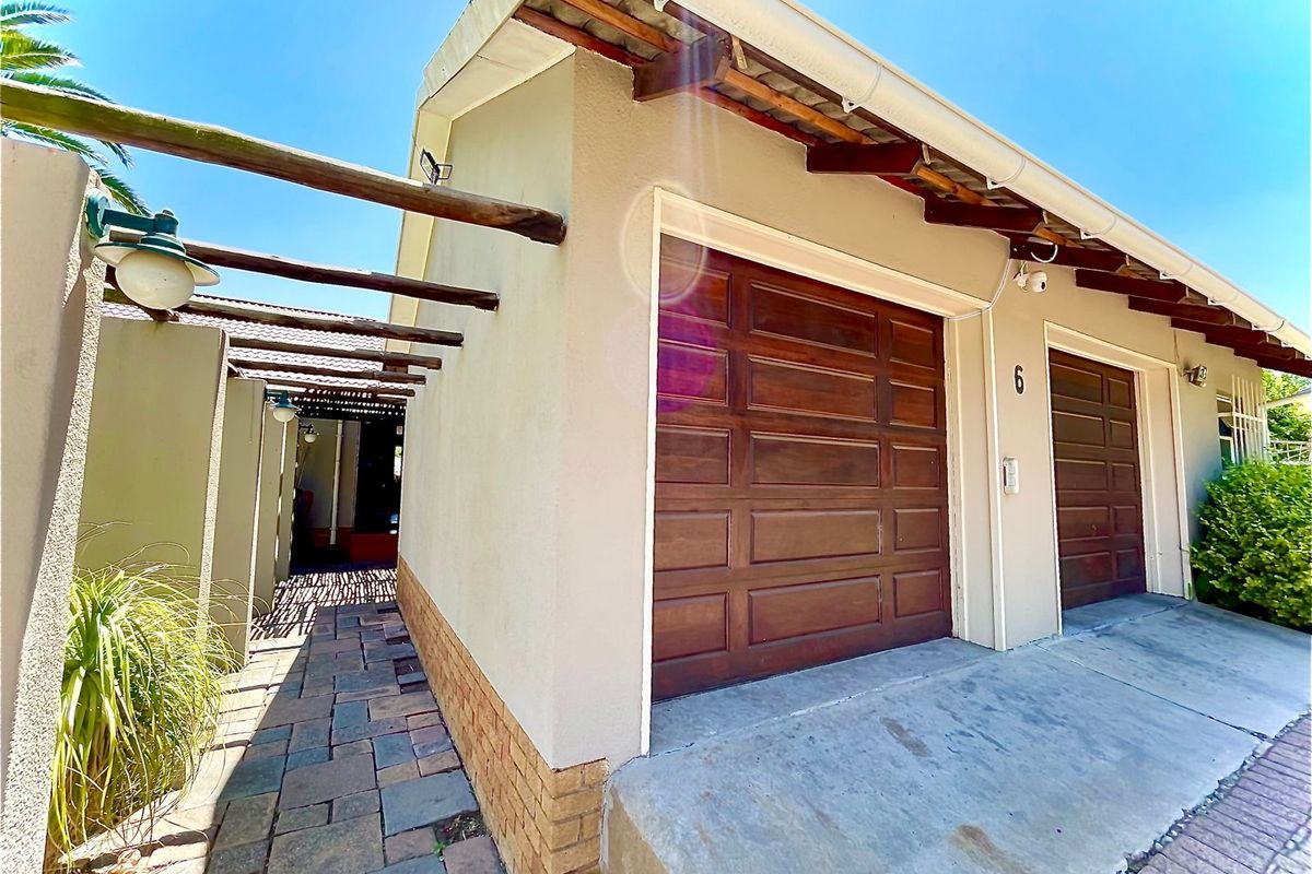 House For Sale in Secunda Central - Photo 3