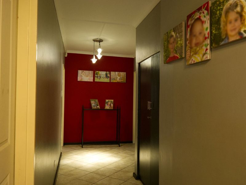 House For Sale in Loerie Park - Photo 9