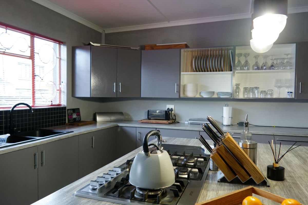 House For Sale in Loerie Park - Photo 5