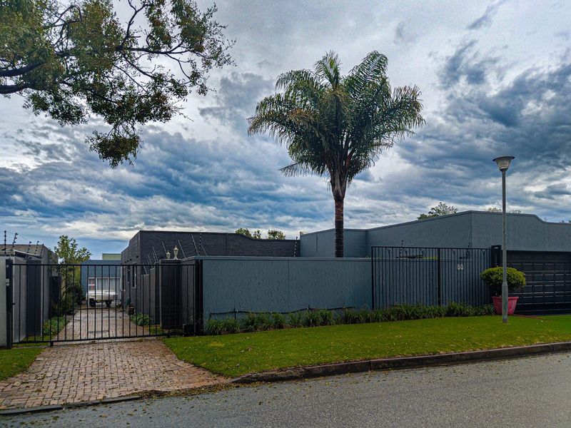 House For Sale in Loerie Park - Photo 1