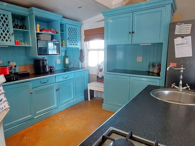 House For Sale in Pine Acres - Photo 5
