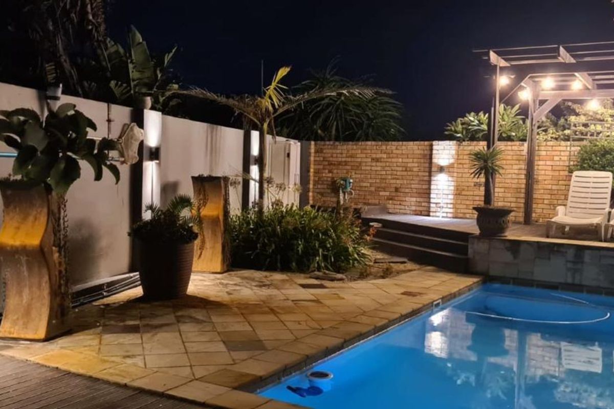 House For Sale in Seaview - Photo 2