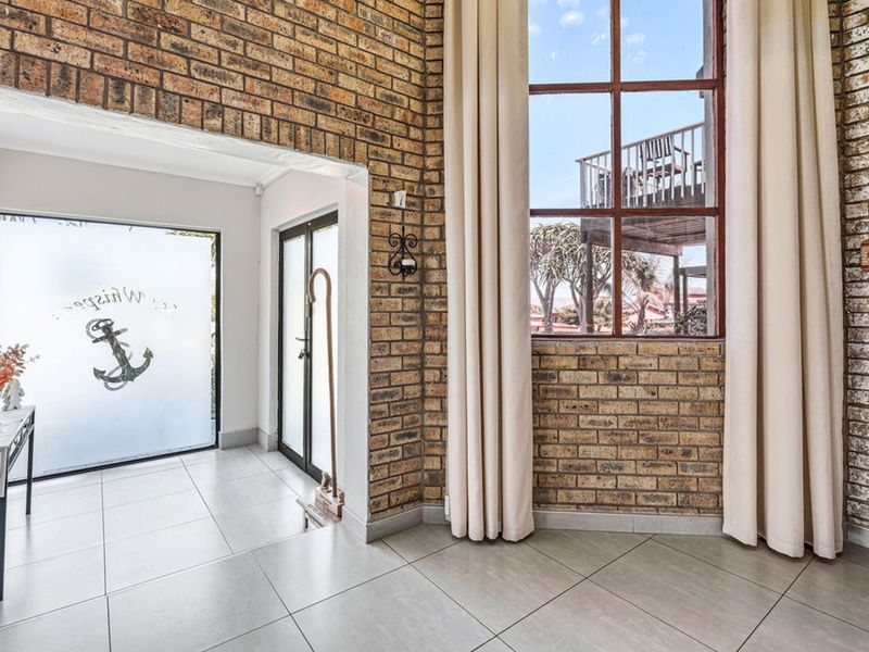 House For Sale in Seaview - Photo 6