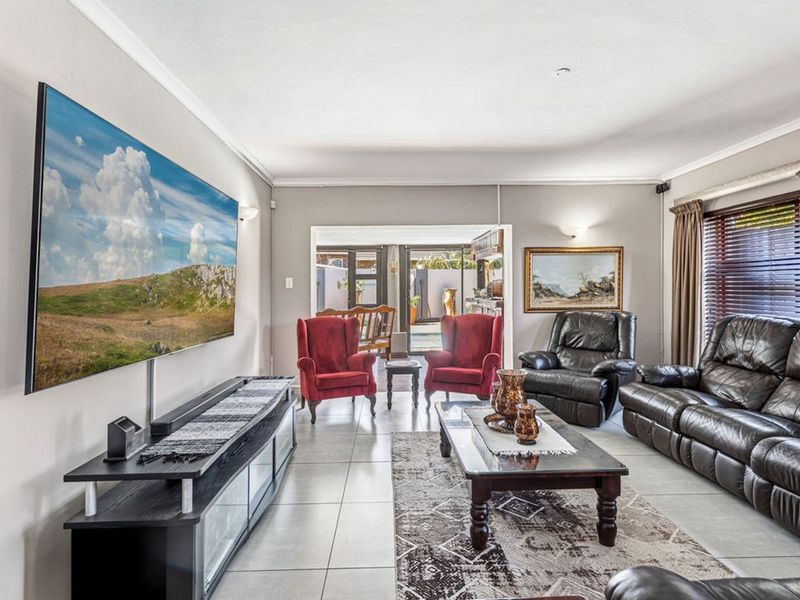 House For Sale in Seaview - Photo 7