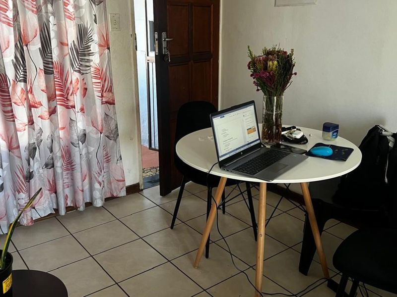 Apartment To Rent in North Riding - Photo 9