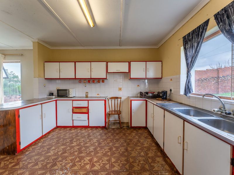 House For Sale in Kruisfontein - Photo 6