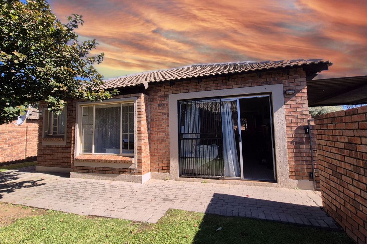 Townhouse For Sale in Celtisdal - Photo 3