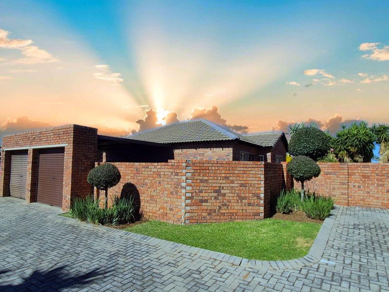 Townhouse For Sale in Celtisdal - Photo 2