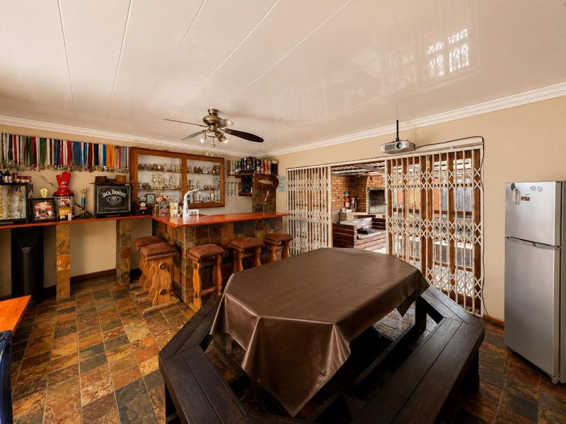 House For Sale in Secunda Central - Photo 7