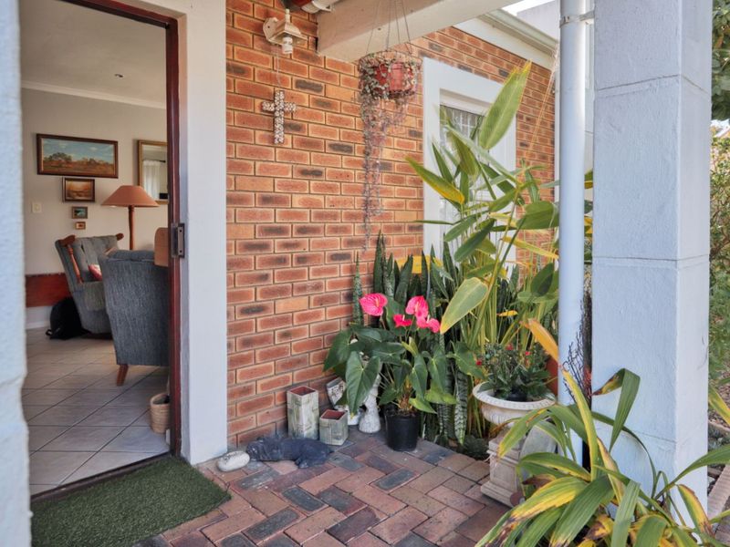 House For Sale in Sonstraal Heights - Photo 5