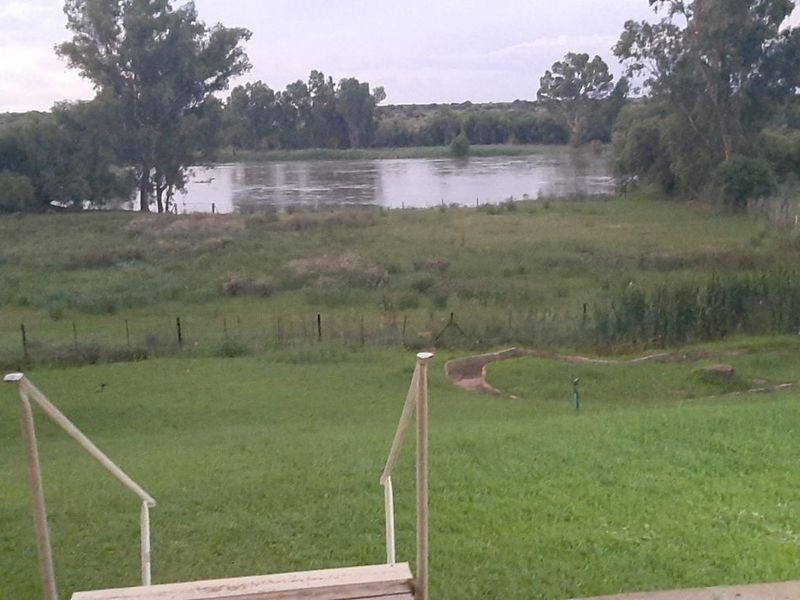 House For Sale in Warrenton Central - Photo 8