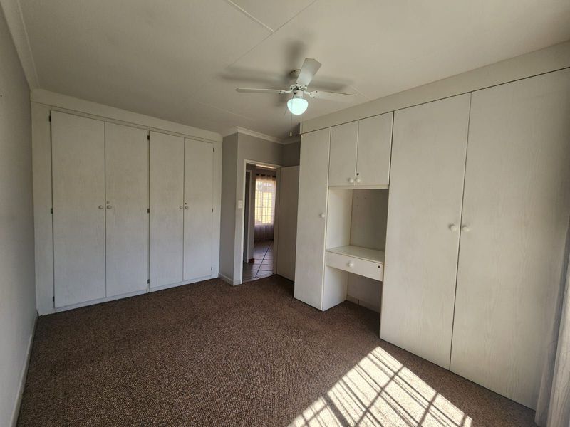 Townhouse For Sale in Amberfield - Photo 10